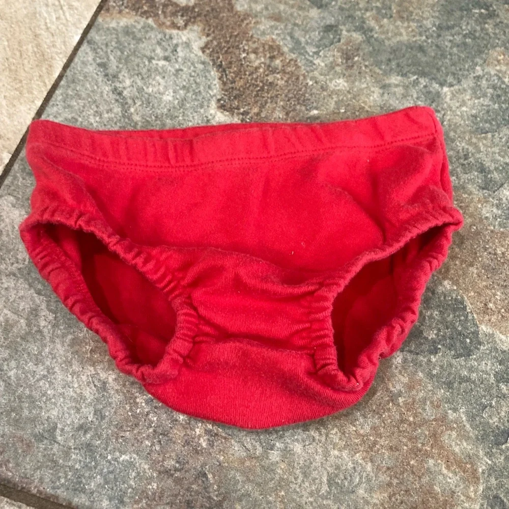 Buc-ees red diaper cover with Buc-ee beaver on back size 18 months GUC